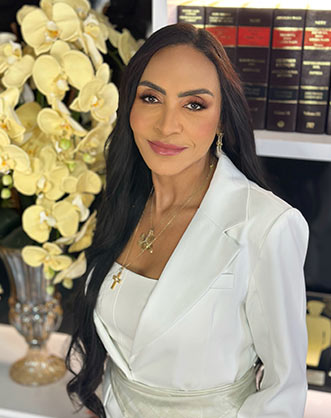 Dra. Adriana Moreira