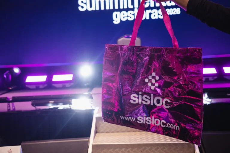 Kit Sisloc palco no Summit Rental Gestoras 2026, Pullman Guarulhos