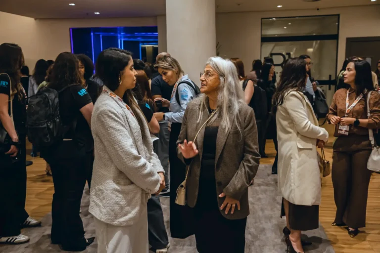 Networking foyer no Summit Rental Gestoras 2026, Pullman Guarulhos