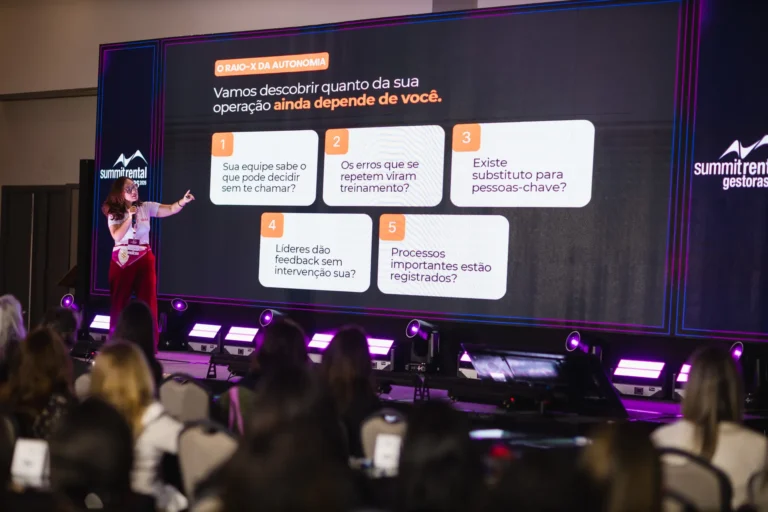Palestra plateia no Summit Rental Gestoras 2026, Pullman Guarulhos