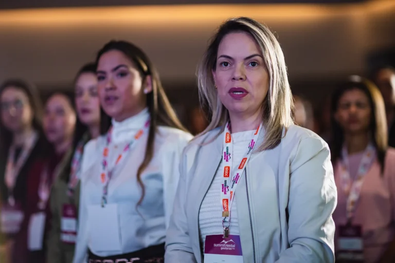 Plateia atenta no Summit Rental Gestoras 2026, Pullman Guarulhos