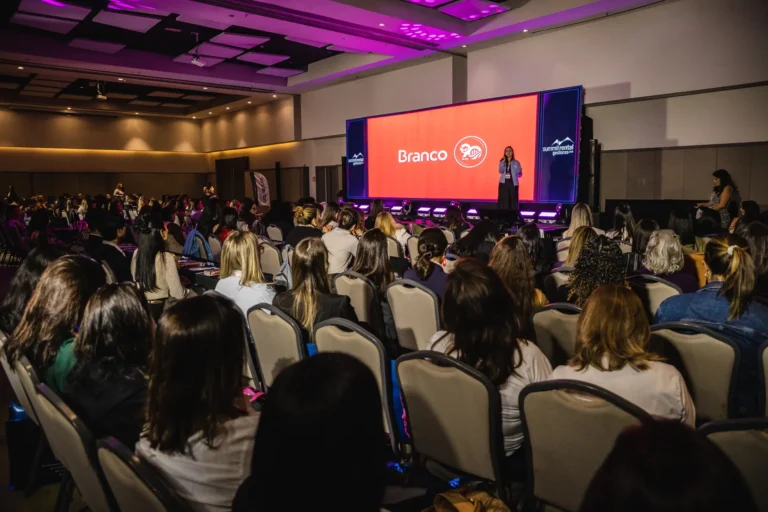 Plateia palestra Branco no Summit Rental Gestoras 2026, Pullman Guarulhos